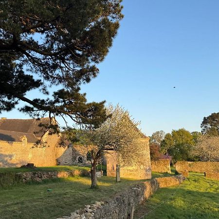 Gite De Couple Cosy Avec Vue Sur Chateau Tremohar - Golfe Du Morbihan, 20 Min De Vannes Berric 外观 照片