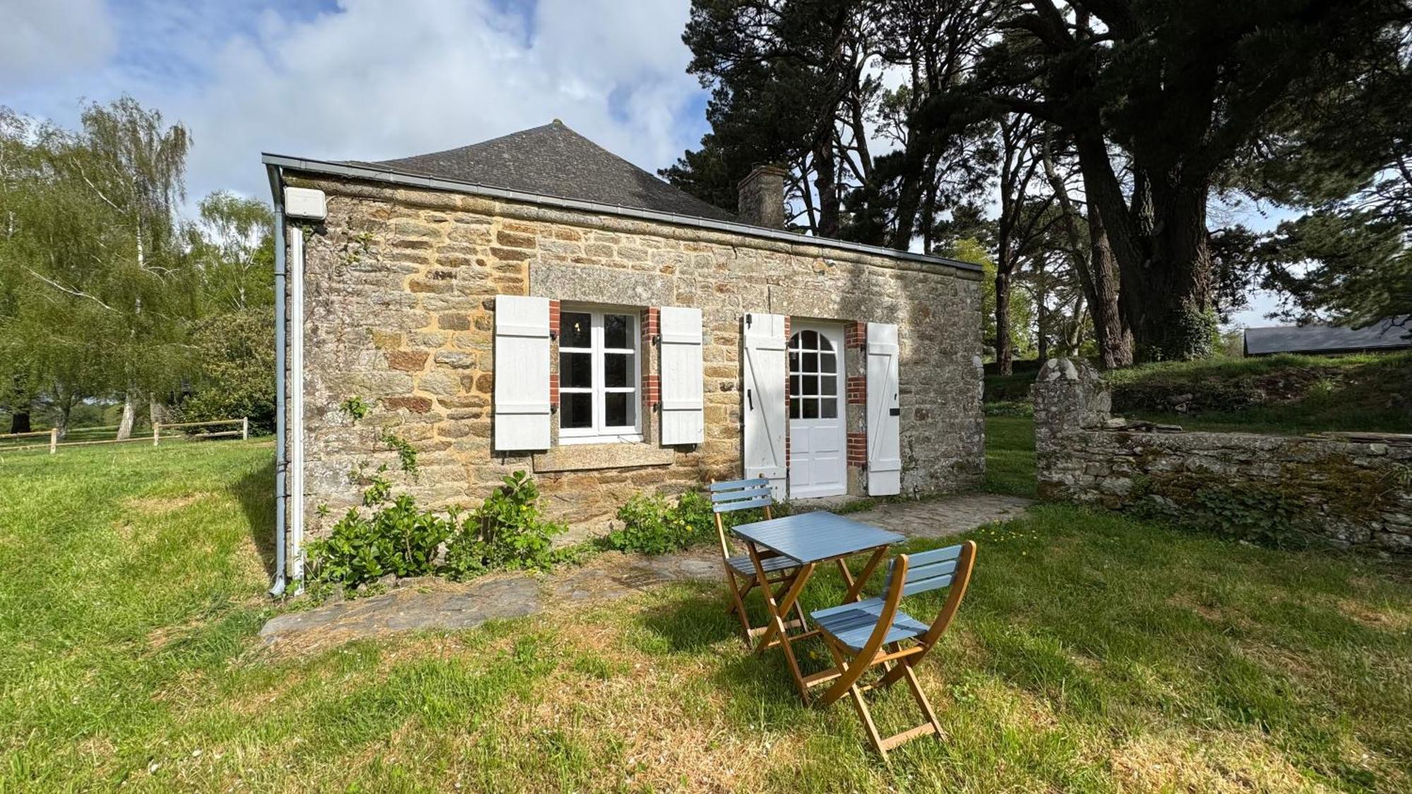 Gite De Couple Cosy Avec Vue Sur Chateau Tremohar - Golfe Du Morbihan, 20 Min De Vannes Berric 外观 照片